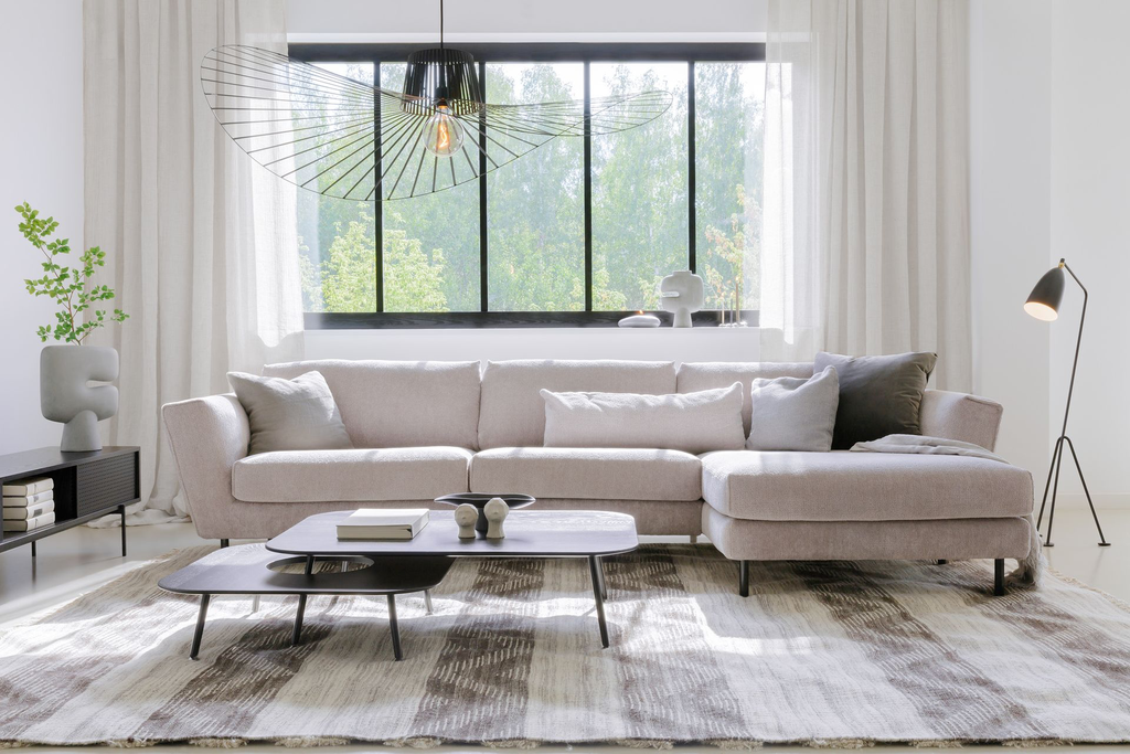GUSTAV_interior_set1_sky_2_l.grey_1.webp