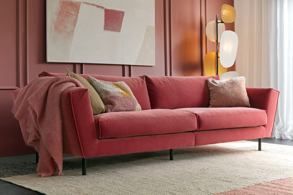 GUSTAV_interior_3XLseater_divided_classic_velvet_18_raspberry_pink_2.webp