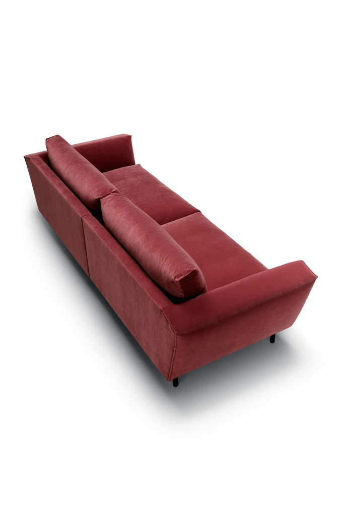 GUSTAV_3seater_classic_velvet_18_raspberry_pink_5.webp