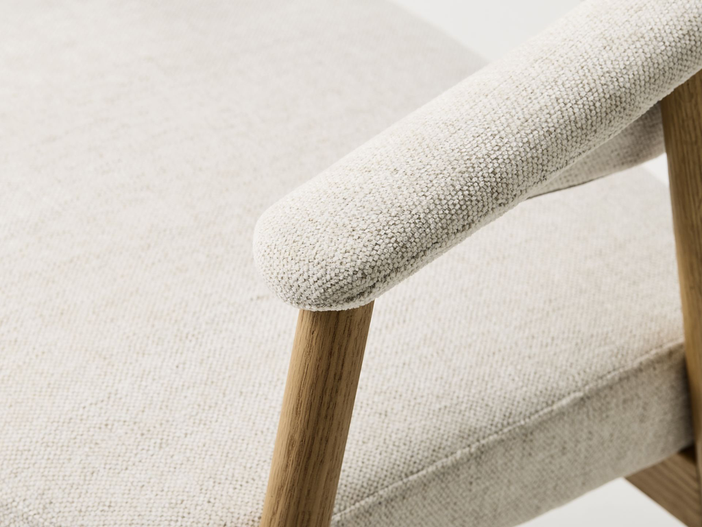 56160000-ELK-CHAIR-SAND_D1.webp