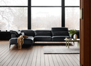 Voluzzi_Black_Omaha_Leather_crop.webp